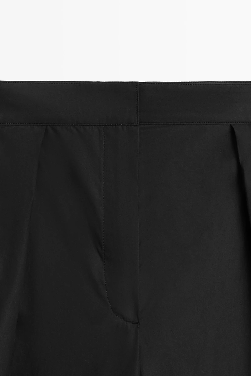 Barrel fit cargo pants