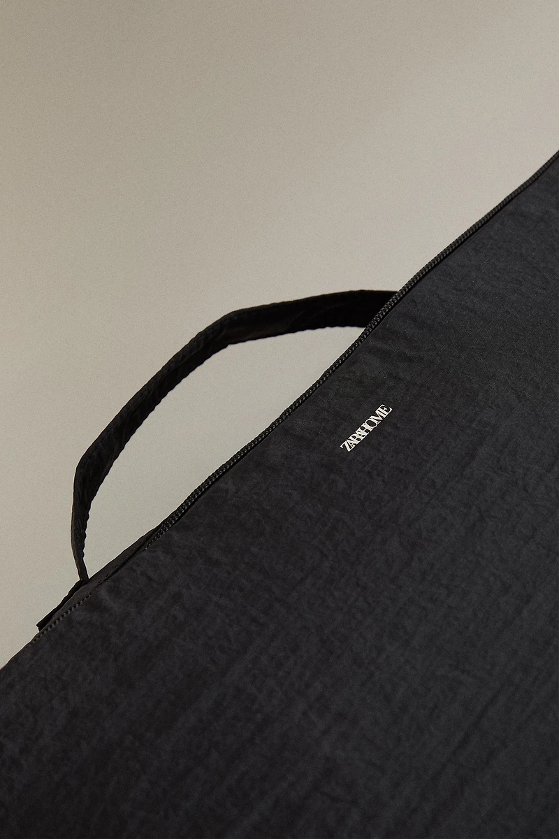 TRAVEL ORGANIZER TOILETRY BAGS