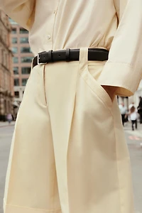 SHORT PINCE CEINTURE