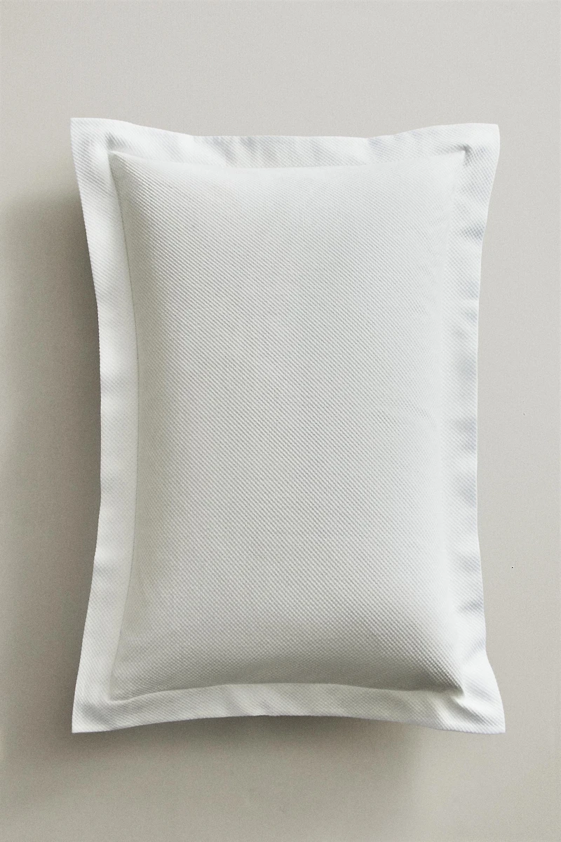HOUSSE DE COUSSIN EN PIQUÉ DE COTON