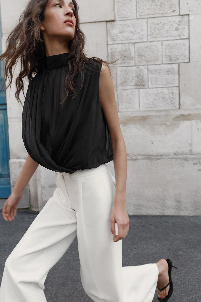 DRAPED BALLOON TOP