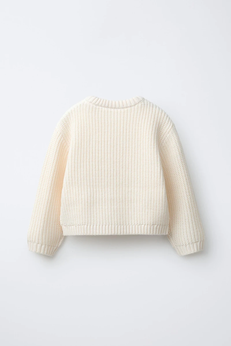 PULL EN MAILLE CŒURS BRODÉS