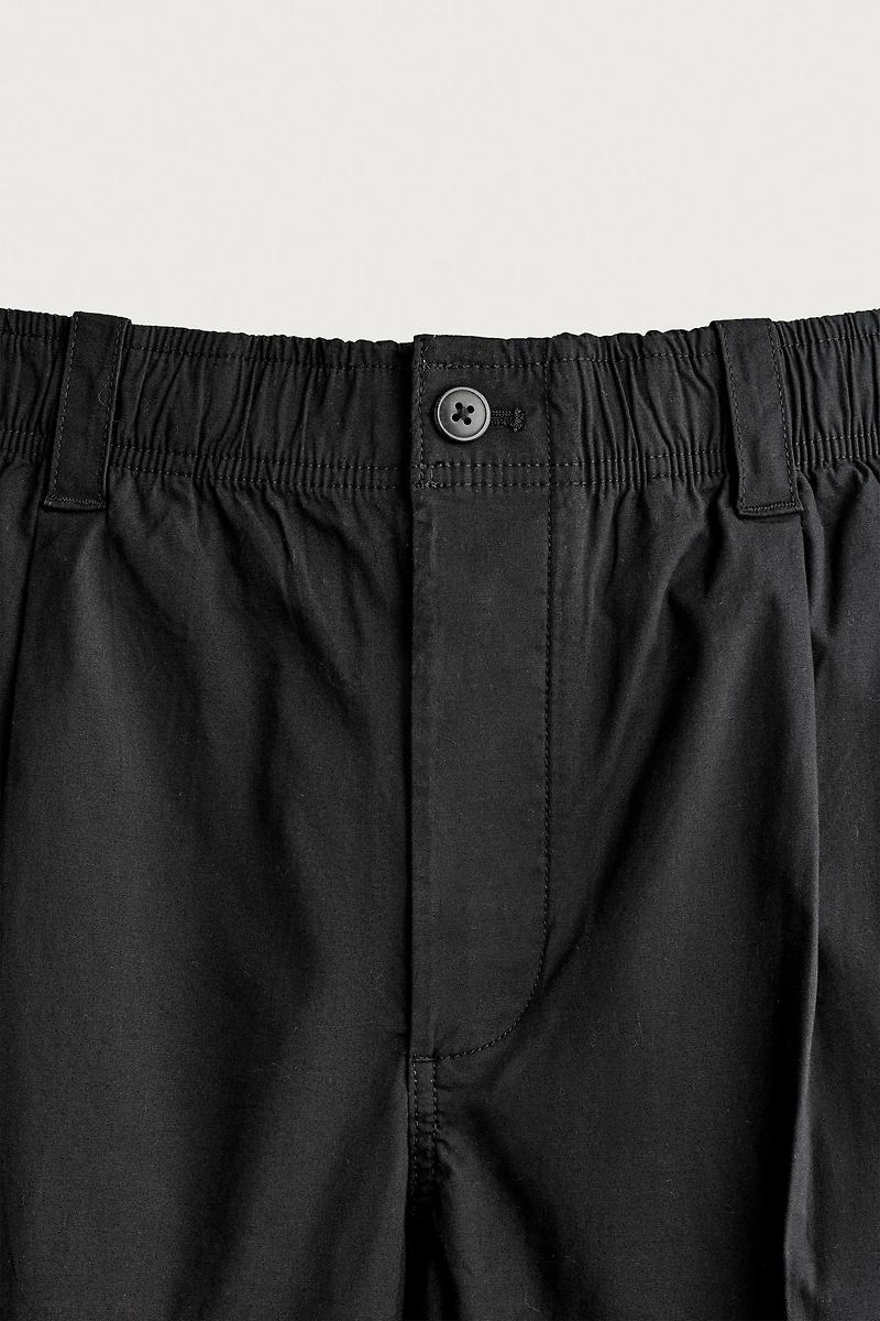 RELAXED FIT PLEATED JOGGER PANTS