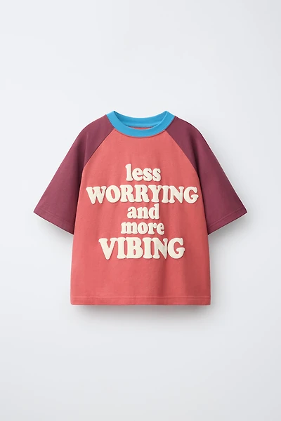 TEXT PRINT RAGLAN T-SHIRT