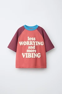TEXT PRINT RAGLAN T-SHIRT