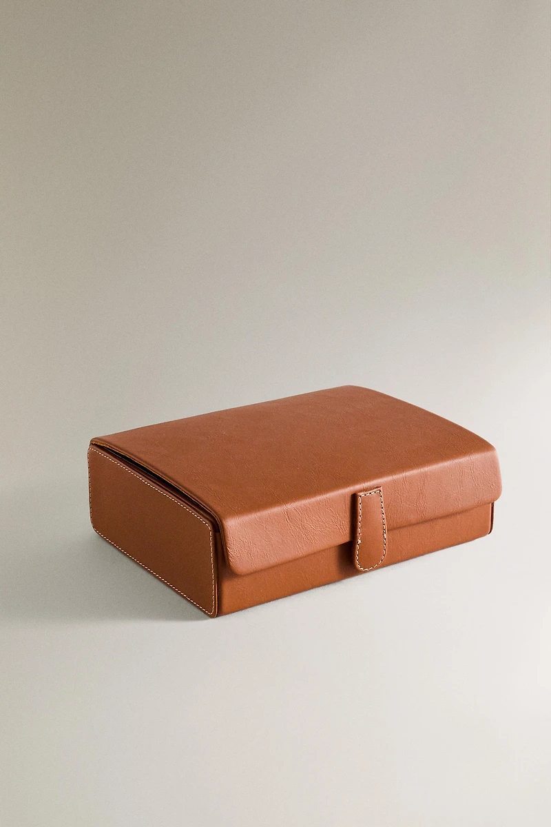 PETITE TROUSSE DE TOILETTE CUIR COMPARTIMENTS