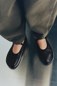 CLASSIC BALLET FLATS