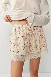 LACE FLORAL PRINT SHORTS