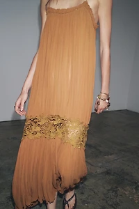 ZW COLLECTION WRINKLED EMBROIDERED DRESS