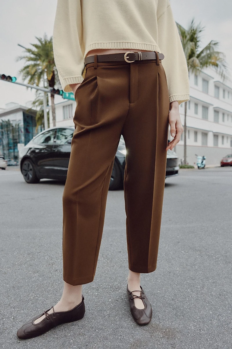 BELTED PLEATED PANTS
