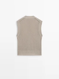 Gilet en maille à col montant