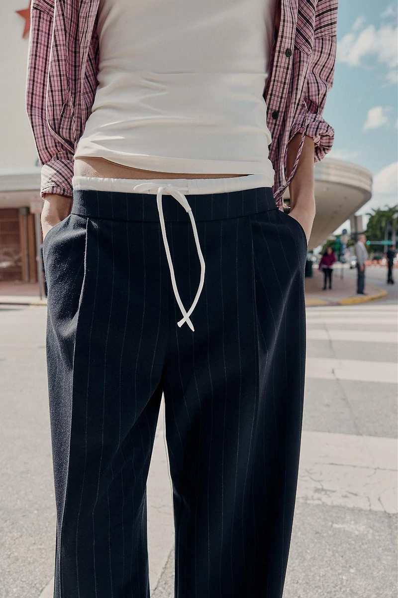 PANTALON LARGE À DOUBLE TAILLE