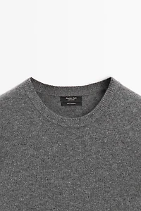 100% cashmere long sleeve sweater