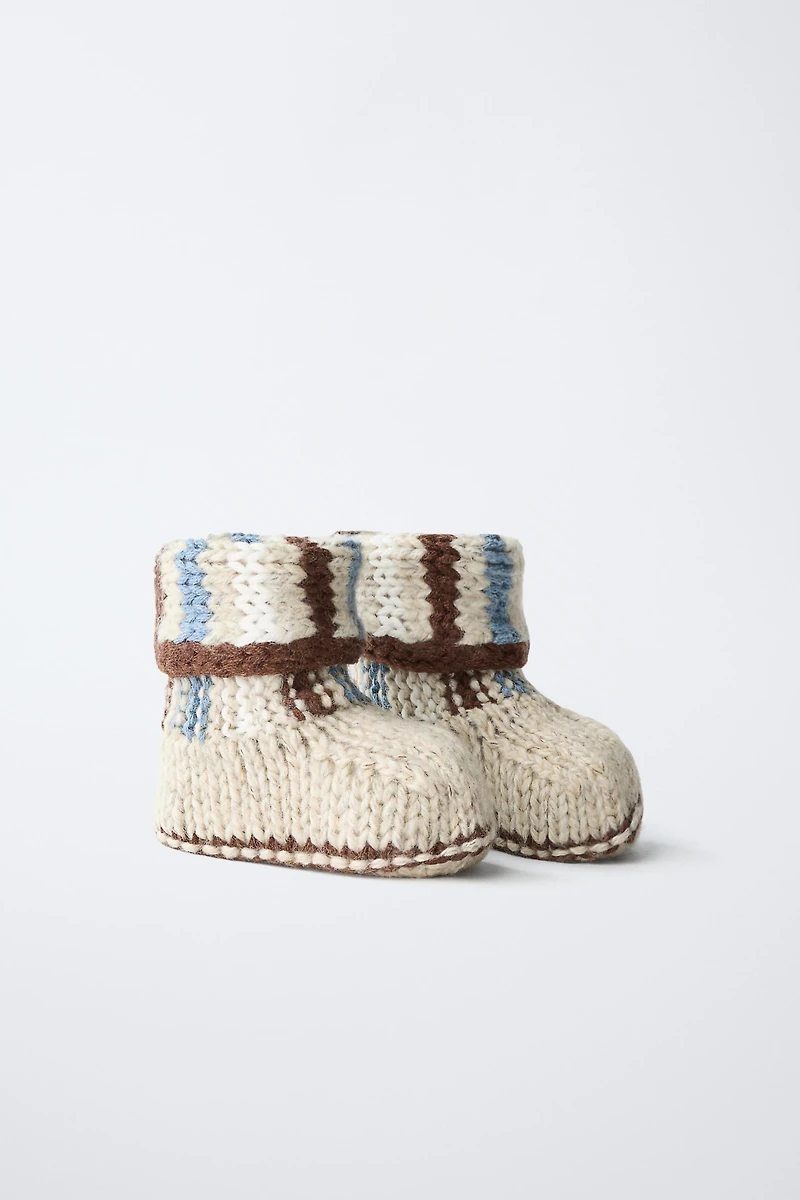 KNIT BOOTIES