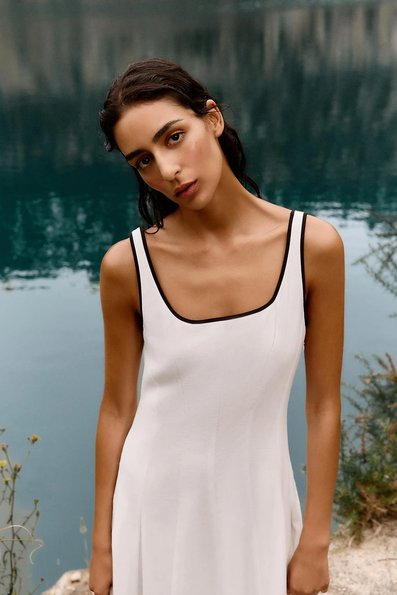 CONTRAST TRIM MIDI DRESS