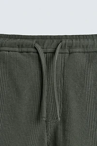 RELAXED FIT STRUCTURED SHORTS