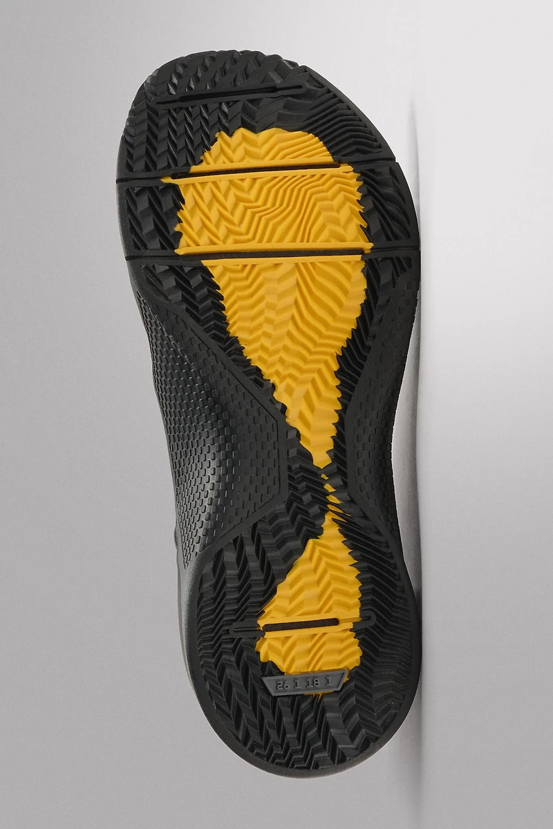 TRAINING SNEAKERS