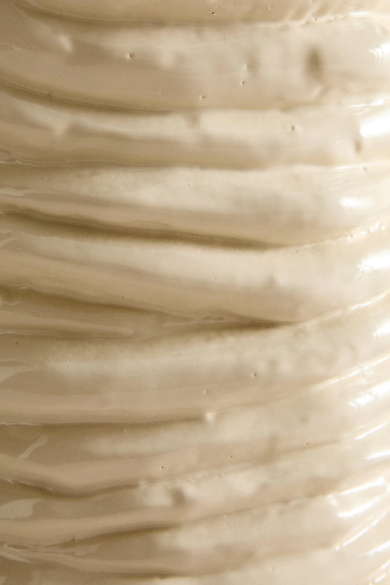 WAVY CERAMIC VASE X COLLAGERIE