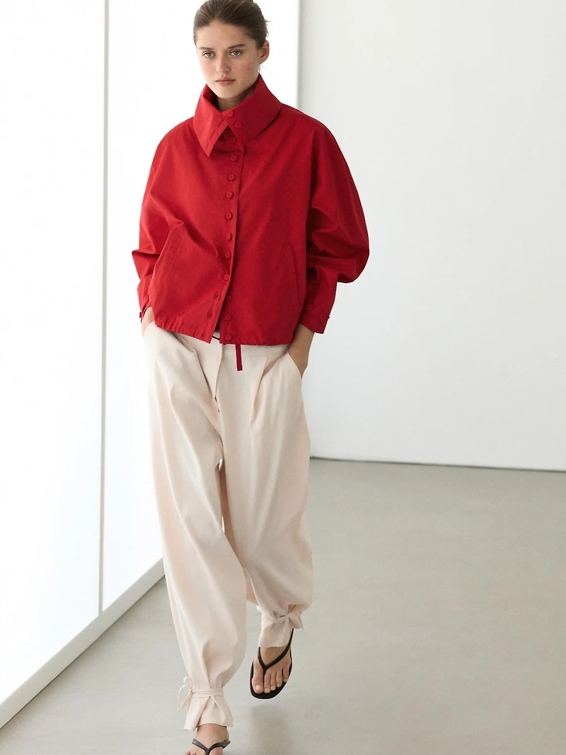 Veste légère en coton à détails boutonnés