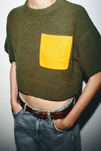 SHORT SLEEVE KNIT SWEATER