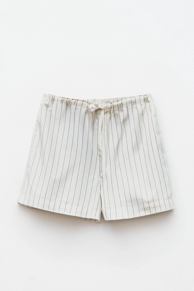 SHORT À RAYURES