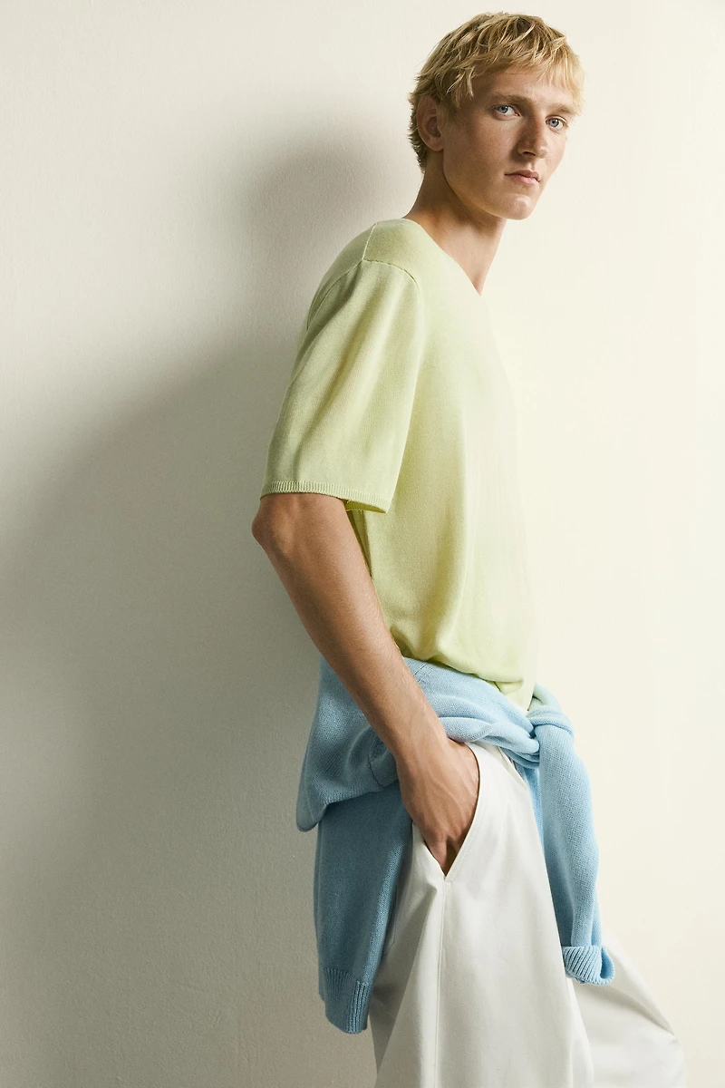 RELAXED FIT LIGHTWEIGHT KNIT T-SHIRT