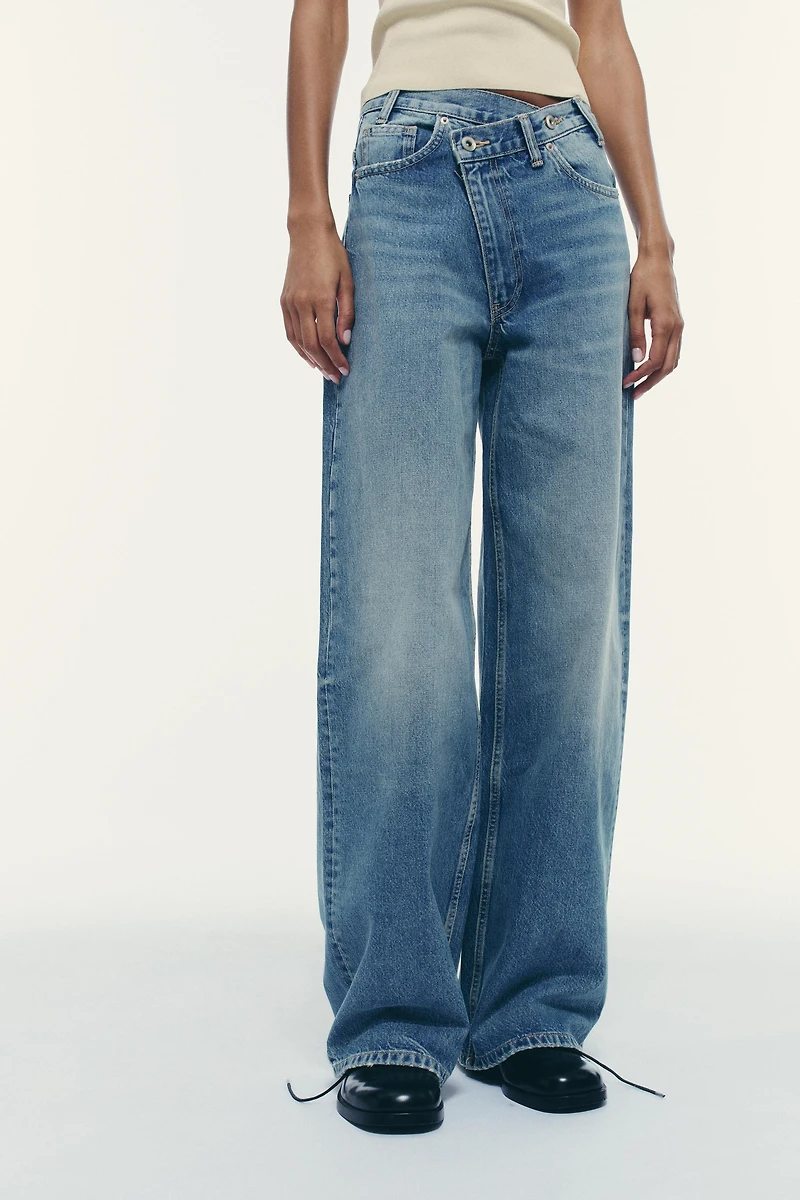TRF HIGH WAIST CROSSOVER WIDE LEG JEANS