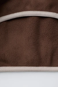 SWEAT POLAIRE COLOR BLOCK À ÉTIQUETTE