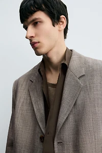 TEXTURED SUIT JACKET