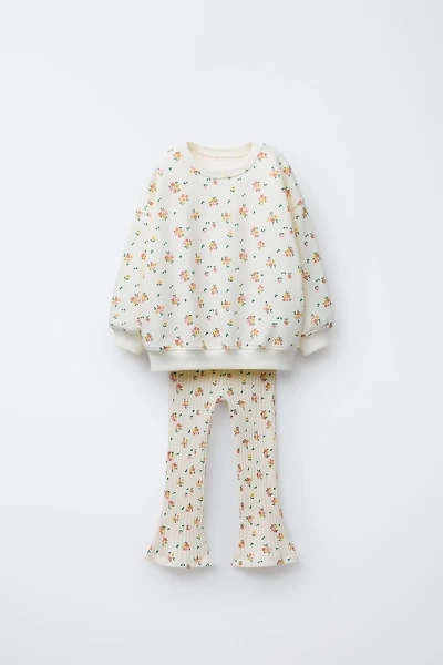 PRINTED RIB FLARE SWEATSHIRT AND LEGGING SET
