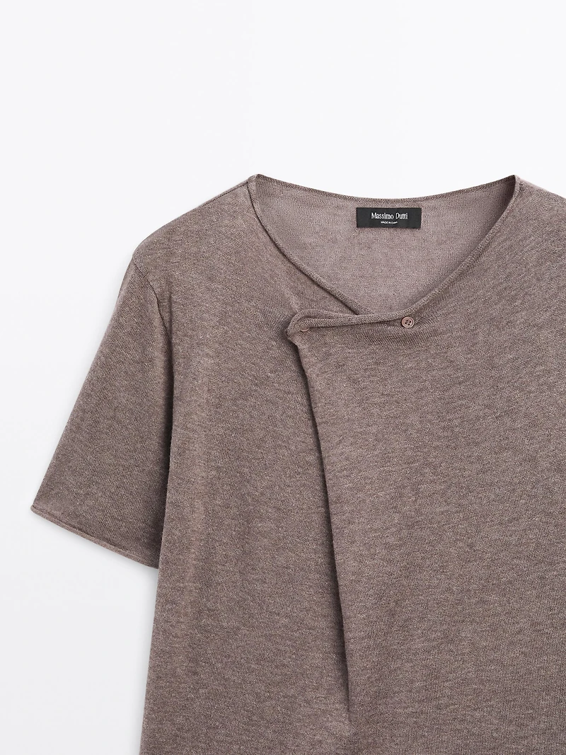 T-shirt manches courtes fermeture asymétrique