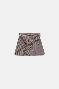 SHORT À RAYURES ET NŒUD