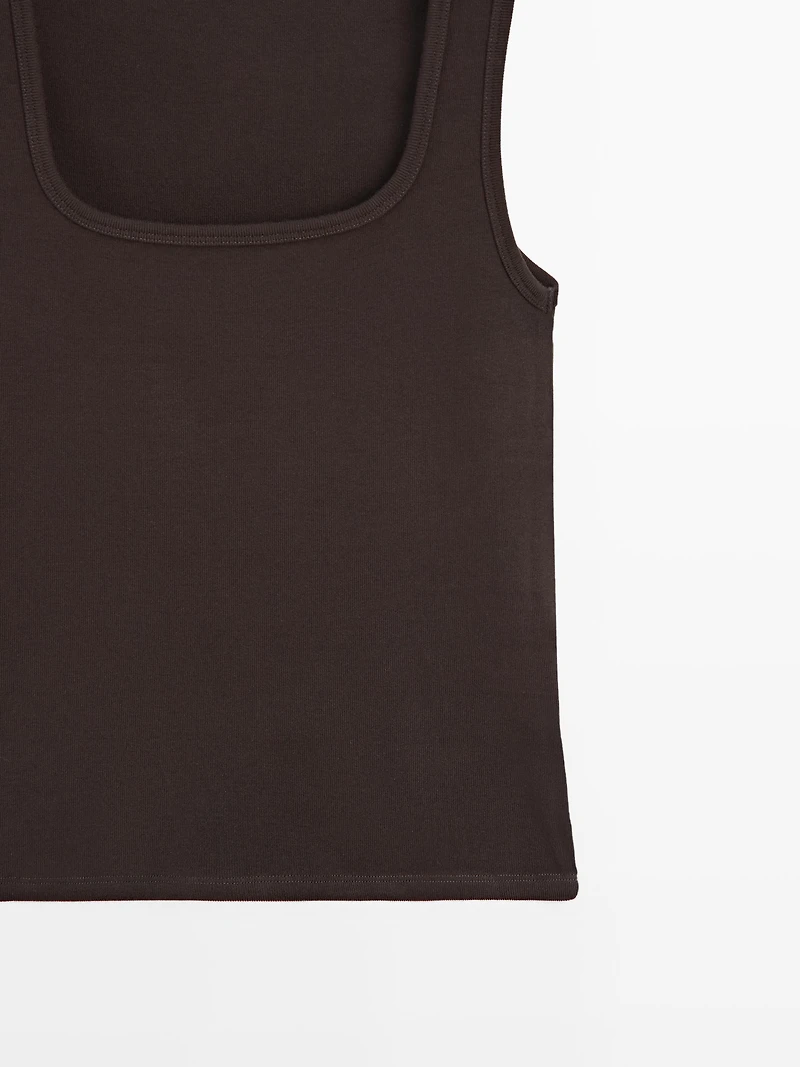 Sleeveless top with square neckline