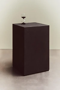 RECTANGULAR METAL PLINTH
