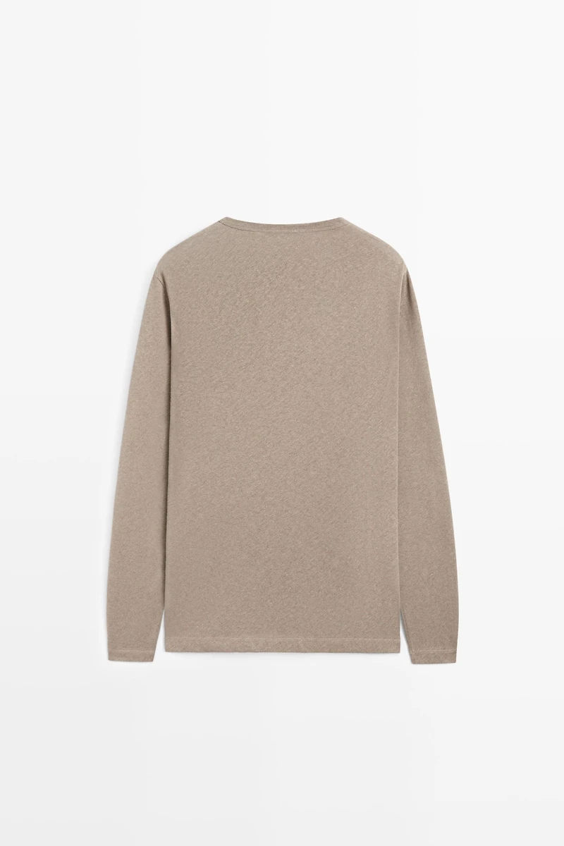 Long sleeve henley neck T-shirt