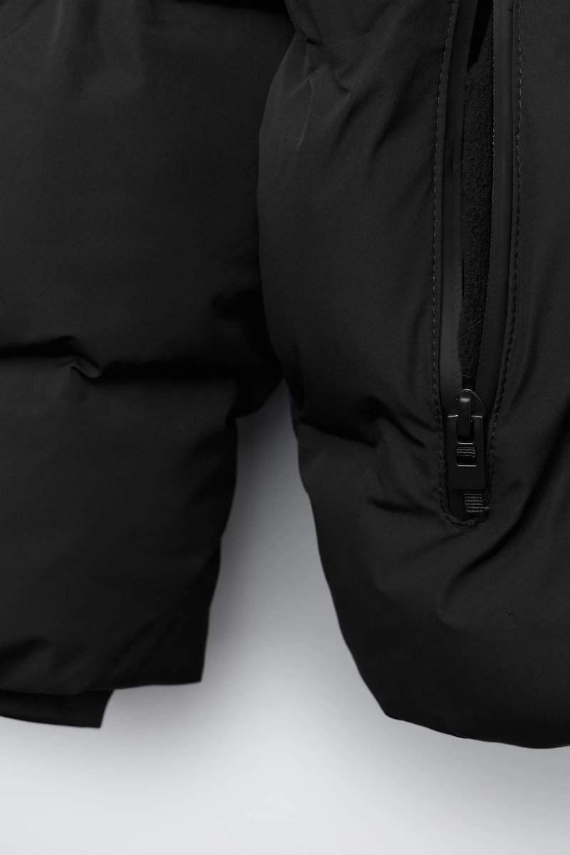 WATER REPELLENT LABEL PADDED COAT
