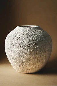 CERAMIC VASE