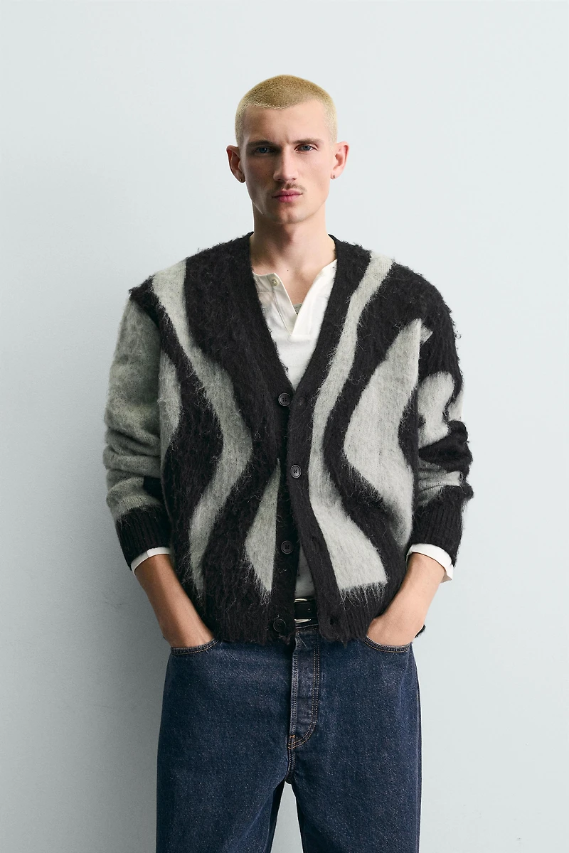 BRUSHED JACQUARD CARDIGAN