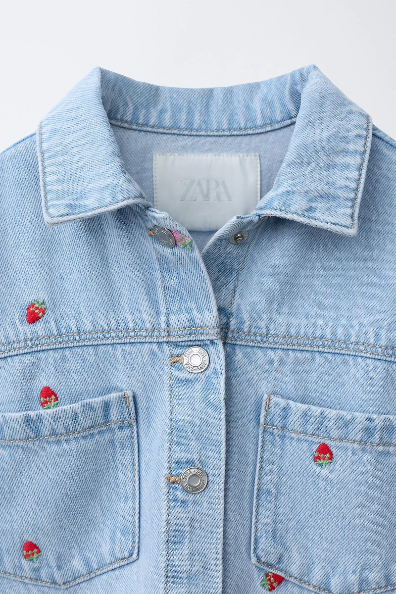 VESTE EN JEAN BRODERIE FRAISES