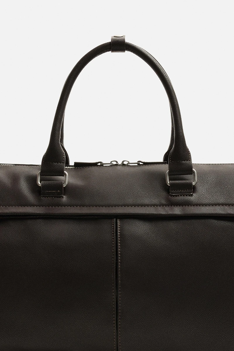 TEXTURED TRAVEL BAG