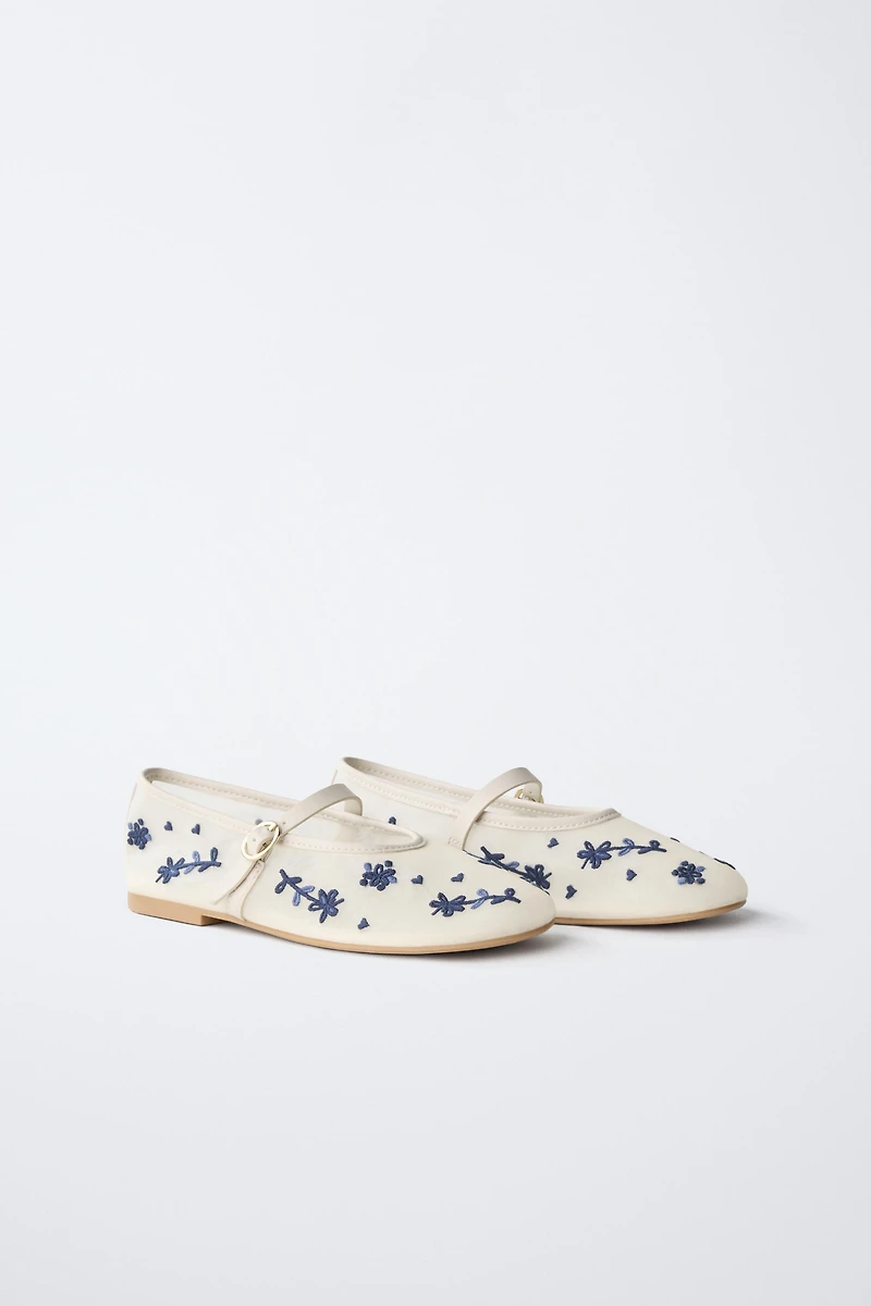 EMBROIDERED BALLET FLATS