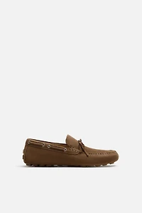 CASUAL LEATHER LOAFERS