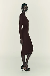 ROBE MI-LONGUE CÔTELÉE