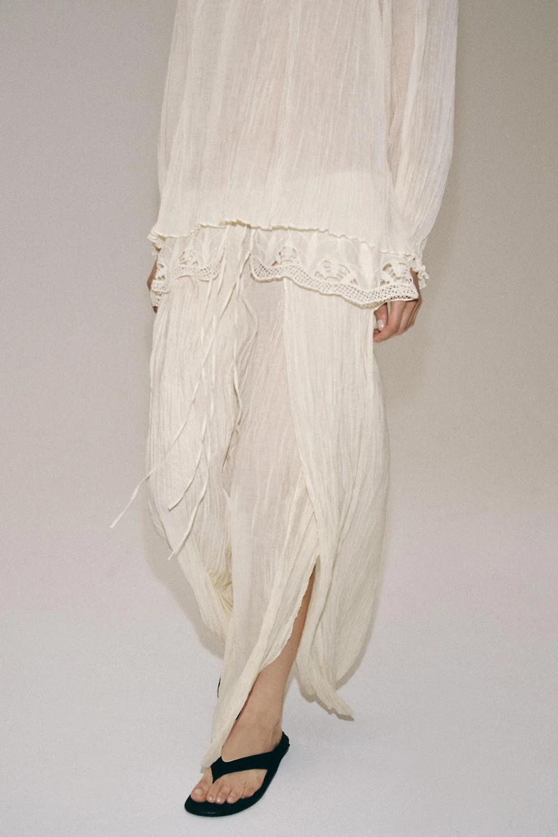 ZW COLLECTION EMBROIDERED CRINKLE BLOUSE