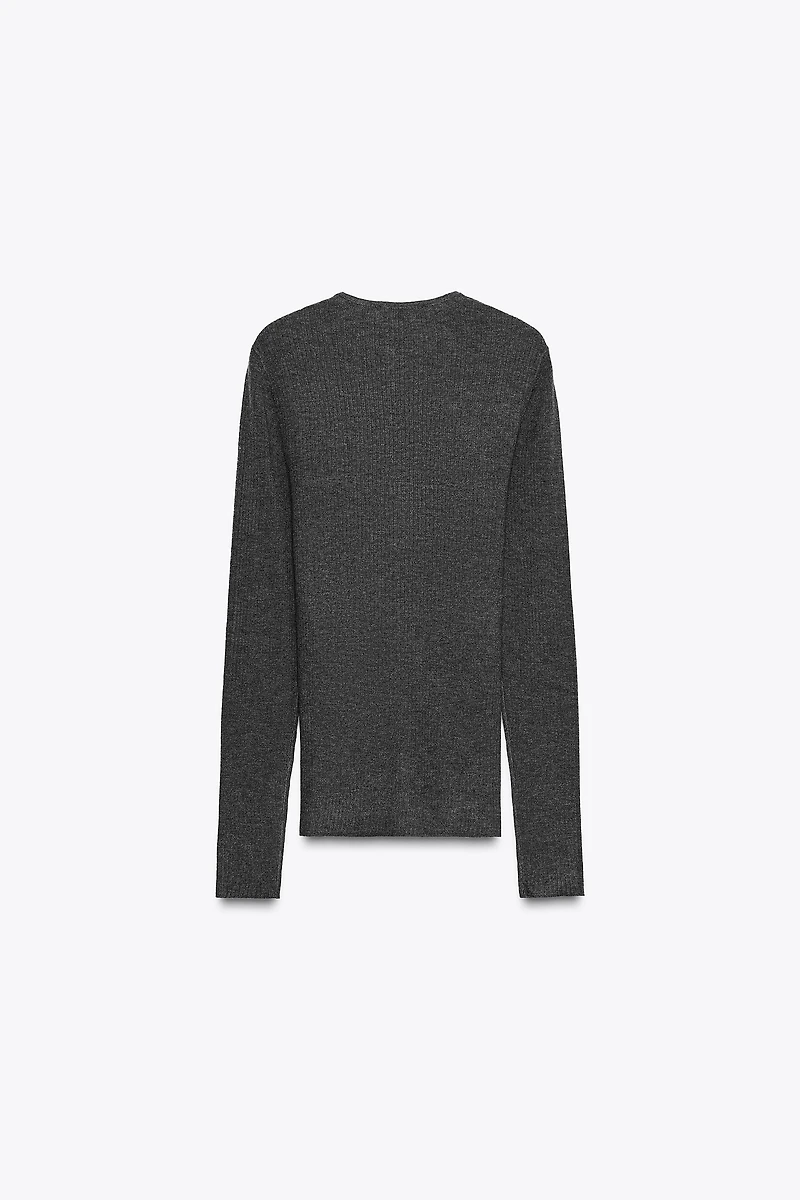 RIB KNIT SWEATER