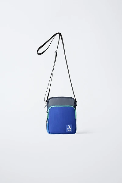SPORTY CROSSBODY BAG