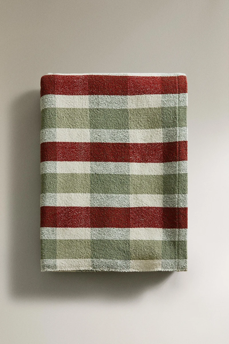 CHECK TABLECLOTH