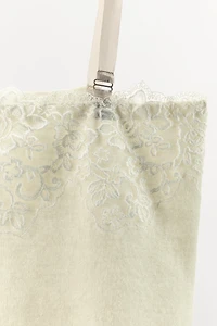EMBROIDERED LACE KNIT TOP