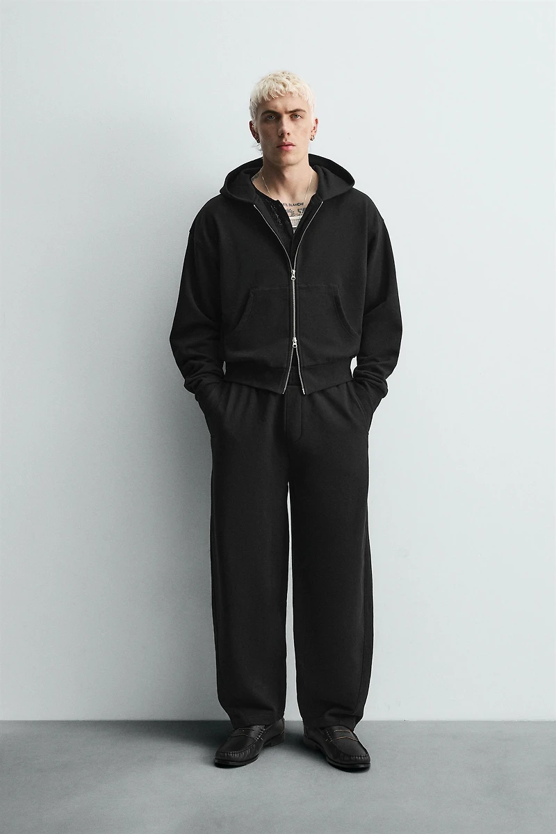 CROPPED FIT HOODIE SWEATSHIRT