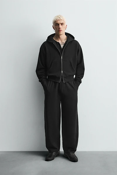 CROPPED FIT HOODIE SWEATSHIRT